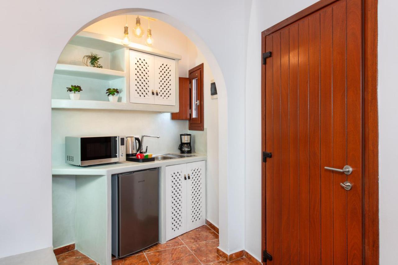 Nectarios Villa - Studios & Suites Adults Only Fira  Exteriör bild