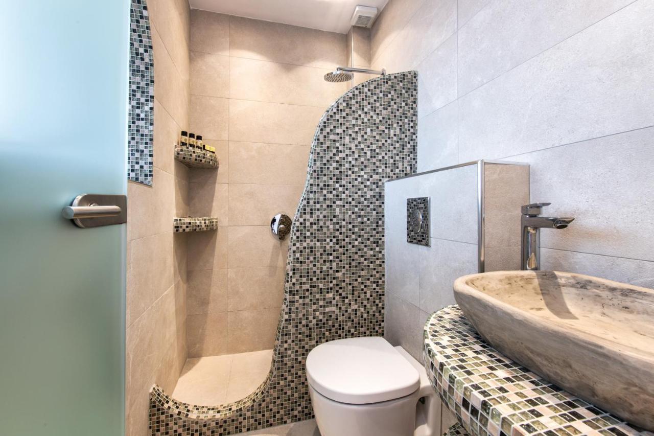 Nectarios Villa - Studios & Suites Adults Only Fira  Exteriör bild