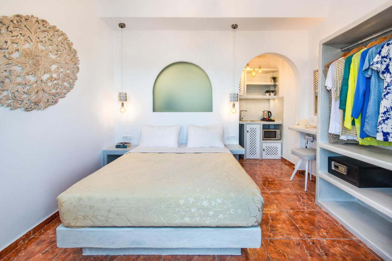 Nectarios Villa - Studios & Suites Adults Only Fira  Exteriör bild