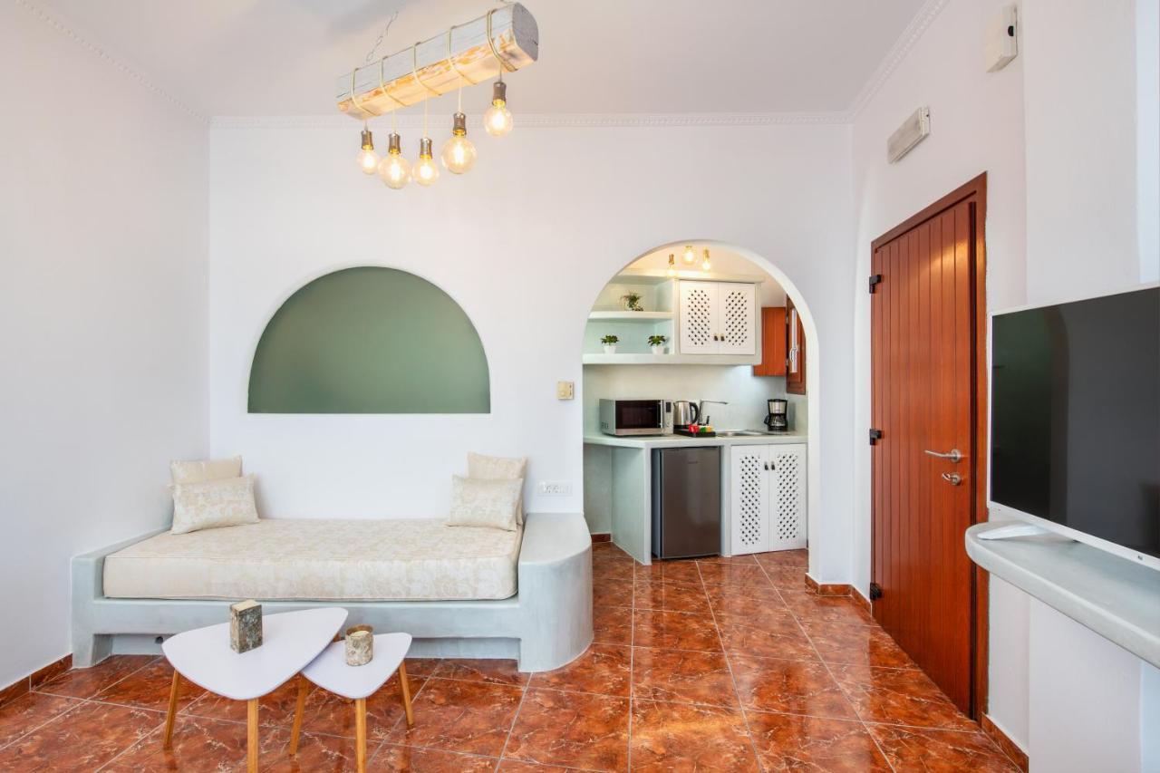 Nectarios Villa - Studios & Suites Adults Only Fira  Exteriör bild